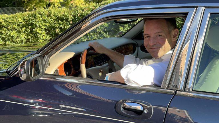 Wie fährt sich mein Jaguar Daimler Super V8 im Vergleich zum Daimler V8❓Hier sind 5️⃣ Unterschiede im Alltag ✔️